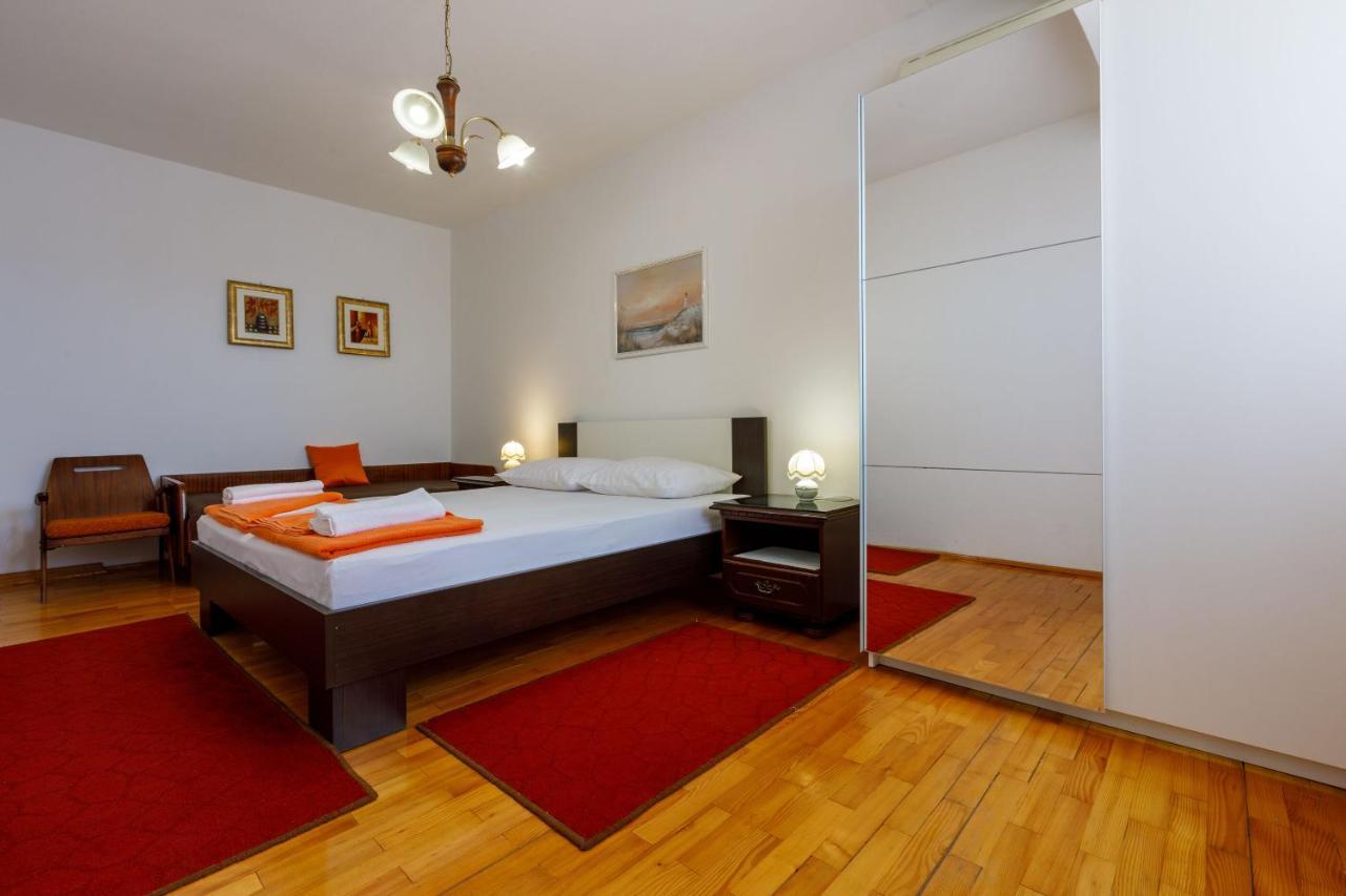 Apartments Danica Dramalj Luaran gambar