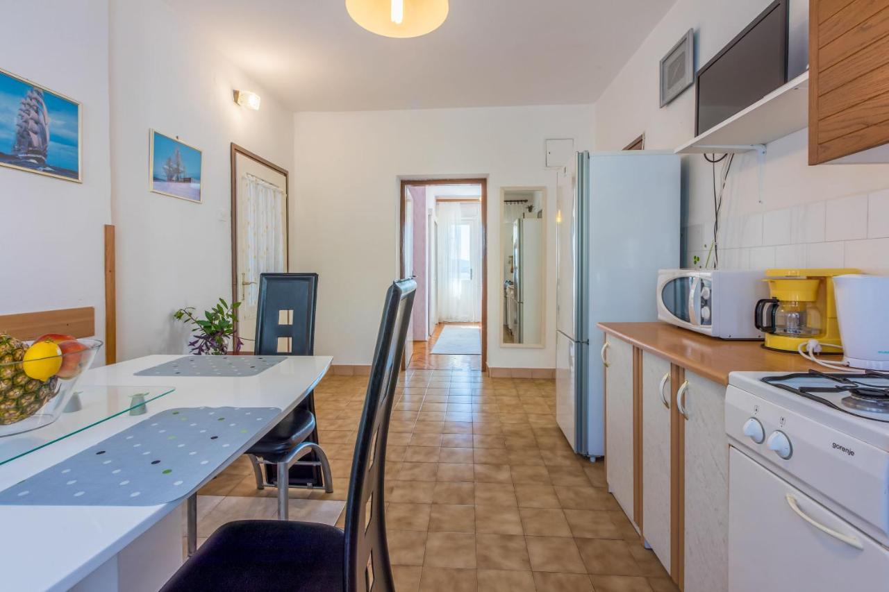 Apartments Danica Dramalj Luaran gambar