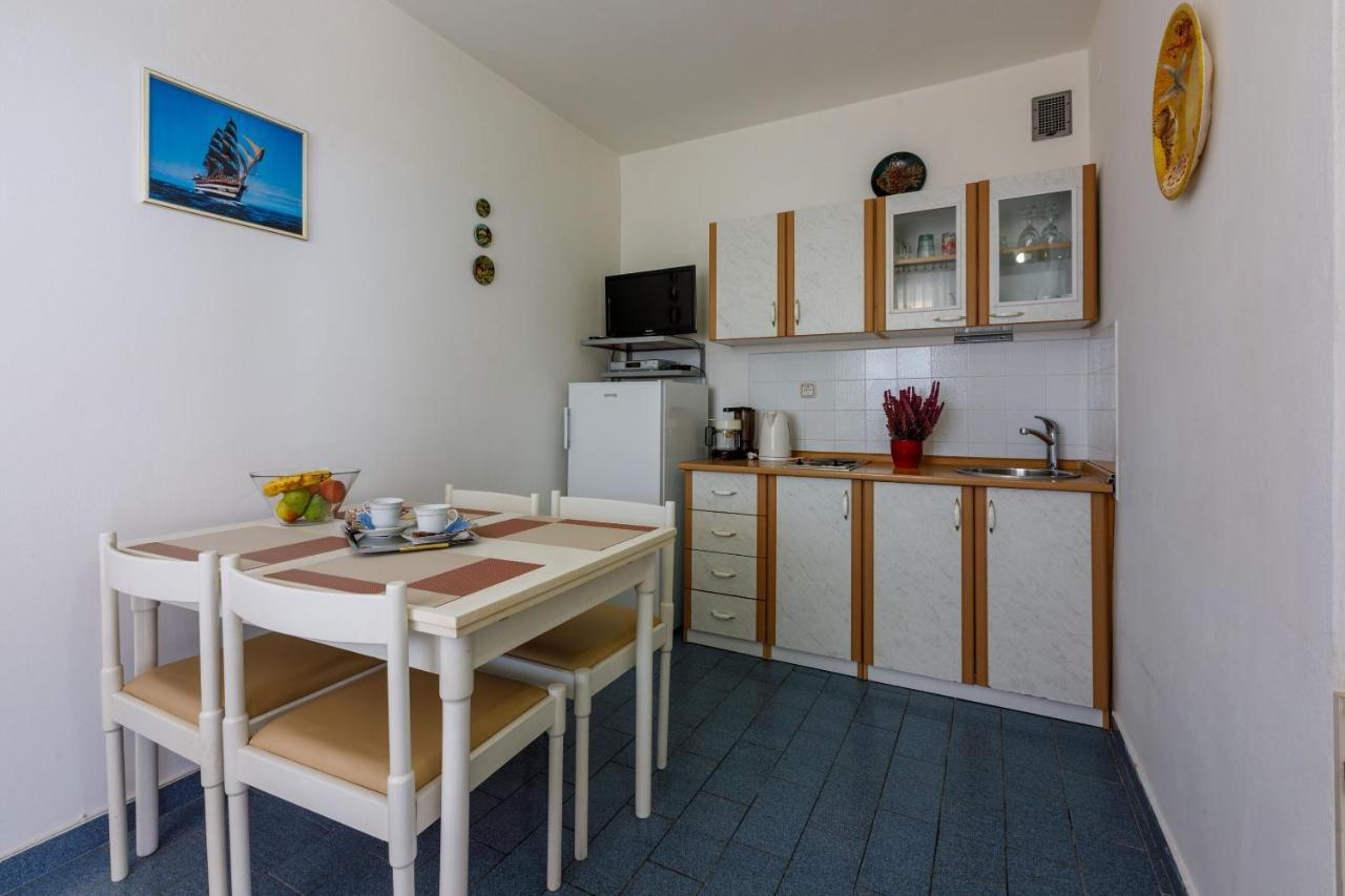 Apartments Danica Dramalj Luaran gambar